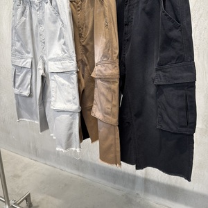 Shorts cargo pour homme, couleur unie, longueur bermuda, en toile, avec poches, taille mi-haute, fermeture boutonnée, style décontracté - Product Image 3
