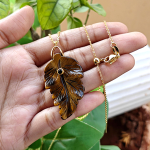 New arrival natural tiger eye leaf hand carved pendant necklace 18k gold plated brass <b>chain</b> statement necklace for women jewelry - Product Image 5