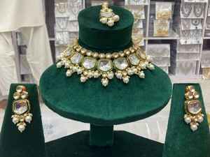 New Traditional 18K Gold Plated Indian Pakistani Women's <b>Jewelry</b> Sets <b>Fashionable</b> Necklace Earrings Head Piece for Wedding Gifts - Product Image 5