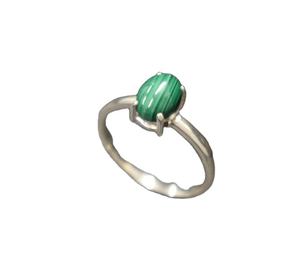 Bague en argent sterling 92.5 belle forme ovale lisse or poli malachite naturelle pierre précieuse chrétien classique - Product Image 1