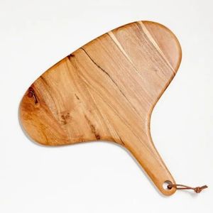 Planche à découper en bois naturel pour la préparation des aliments en cuisine, surface de découpe épaisse et durable en bois dur pour la cuisine quotidienne - Product Image 5