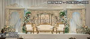 Scène de danse classique indienne élégante Arangetram USA, scène de réception de mariage de luxe style Bollywood, scène d'inspiration marocaine USA - Product Image 3