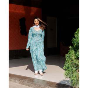 Ensemble de costume pour femme de haute qualité, style indien exclusif, décontracté, bleu marine, respirant, en coton tissé à la main, taille XS - Product Image 1