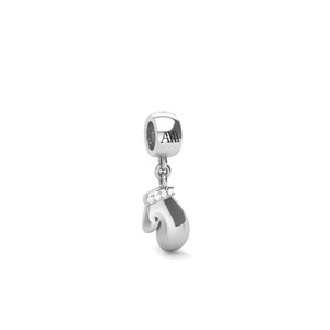 Pendentifs et breloques contemporains de haute qualité, ornés de détails en diamants sophistiqués, montures en or massif, idéaux pour offrir en cadeau lors d'une demande en mariage. - Product Image 4