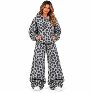 Conjunto de chándal personalizado para mujer con estampado animal, sudadera con capucha de forro polar, conjunto de 2 piezas, conjunto de chándal con pantalones anchos personalizados para mujer - Product Image 1