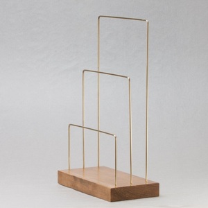 Elegante Organizador de Joyas con Soporte de Múltiples Niveles, Soporte para Collares y Pendientes, Base Compacta, Exhibición Elegante para un Tocador Organizado - Product Image 2