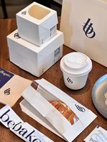 Kit d'emballage pour pâtisserie RDY Bebaked Ins Style, conteneur de repas multi-couches, sacs argentés, boîtes à fenêtre, tasses à café