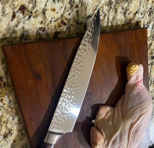 Cuchillo de Chef Ambidiestro Extra Afilado, Hecho a Mano, Ecológico, con Hoja de Acero Inoxidable, Mango de Madera y Funda de Cuero - Product Image 2