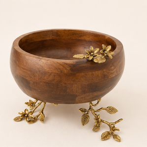 Bol à salade en bois de manguier artisanal de luxe avec accents floraux en laiton, centre de table décoratif haut de gamme, bol à fruits pour la décoration intérieure - Product Image 1