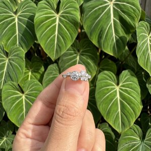 Bague en argent 925 avec moissanite ronde brillante, bijou élégant et étincelant, collection de cadeaux tendance - Product Image 5
