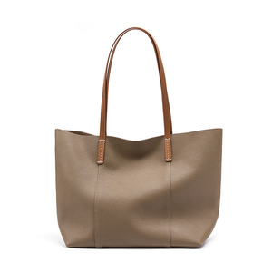 Bolso Tote de Cuero Genuino Negro con Asas Marrones, Estilo Minimalista de Parte Superior Abierta para Uso Diario - Product Image 2