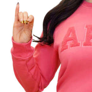 Sweat-shirt en chenille rose uni AKA pour femmes, sweat-shirt à col rond de qualité supérieure avec lettres grecques brodées - Product Image 6