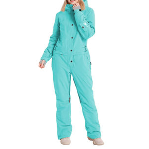 Traje de Esquí Premium para Mujer, Diseño Elegante e Impermeable, Perfecto para Deportes de Invierno, Ofrece Calidez Duradera, Ideal para Pedidos al por Mayor - Product Image 2