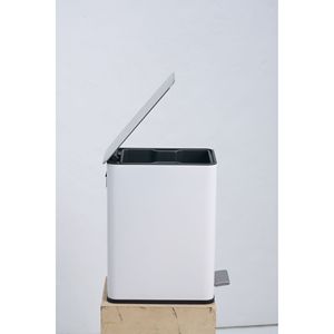 ถังขยะสแตนเลส SSTC101-10L-W ขนาด 10 ลิตร สีขาว - Product Image 4