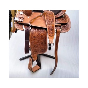 Selle de cheval Western en cuir marron pour barrel racing, siège en daim noir sculpté à la main avec motifs floraux - Product Image 2