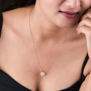 Collar de Lujo con Halo de Diamantes en Oro Amarillo Sólido de 14K - Product Image 2