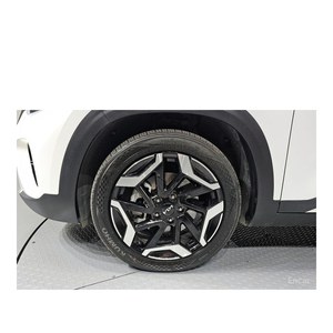 2023 for Kia Seltos 1.6 Turbo Gasoline 2WD with Automatic Gearbox Leather Seats Rear Camera 20,577 km Left Steering - Product Image 5