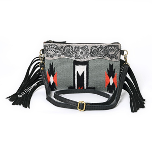Sac à bandoulière pour femme de style western, idéal pour les sorties et les occasions décontractées, en vente au prix du fabricant. - Product Image 3