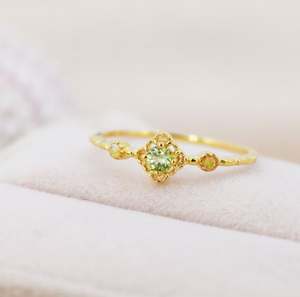 Anillo de Peridoto y Ópalo Naturales en Plata de Ley, Anillo de Peridoto Semiprecioso Natural en Plata o Oro, Diseño de Inspiración Vintage - Product Image 3