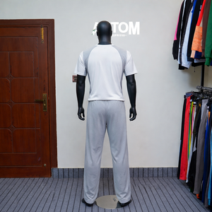 Nuevo conjunto de camiseta y pantalón de streetwear con estampado personalizado y efecto desgastado por el sol, de alta calidad, estilo casual, 2 piezas. - Product Image 4