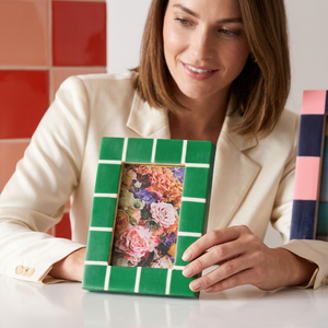 Handmade Resin Eco-Friendly Customizable Color DIY & Portable Tabletop <b>Photo</b> <b>Frame</b> for Living Room Decor - Product Image 1