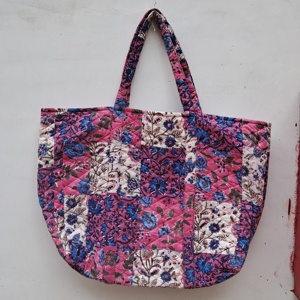 Sac fourre-tout spacieux pour femme, style bohème, en coton matelassé, imprimé patchwork animalier, avec poignée supérieure ouverte, idéal pour la plage et le shopping - Product Image 3