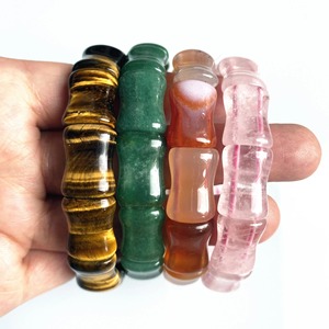 Pulseras de Resina para Vendedores Online, Pulseras de Resina de Calidad para Comercio Electrónico, Pulseras de Resina con Acabado Liso, Precio de Fábrica al por Mayor - Product Image 3