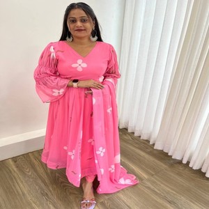 Ensemble Robe et Pantalon en Soie Brodée de Paillettes VASTRA COTTAGE avec Dupatta en Micro Coton Entièrement Cousu pour Femmes – Tenue de Fête Festive - Product Image 1