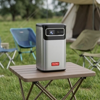 Mini-projecteur Android alimenté par batterie, mise au point automatique et correction automatique de la distorsion trapézoïdale, usine de projecteurs portables, faible MOQ, prêt à être expédié