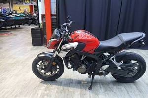 มอเตอร์ไซค์รุ่น CB650R ABS ปี 2026 ขนาด 650 ซีซี สำหรับผู้ใหญ่ พร้อมระบบ EFI, ABS, ระบบเปลี่ยนเกียร์แบบ Quick Shift และคุณสมบัติแบบ Naked Sport ระดับพรีเมียม - Product Image 3