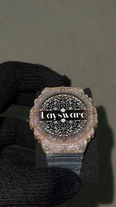 Reloj de Lujo Analógico Digital con Incrustaciones de Moissanita VVS, Caja Plateada, Esfera Dorada, Correa de Goma Gris, Estilo Hip Hop para Hombre - Product Image 3