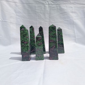 Torre de Zoisita Rubí Natural |   Obelisco de Cristal de Rubí Zoisite Pulido |   Piedras Preciosas Verdes y Rojas de Alta Calidad para Feng Shui, Venta al Por Mayor - Product Image 4