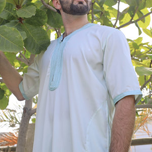 Proveedor de Thobes Personalizados, Túnica Árabe Tradicional, Tela Elástica de Algodón, Servicio OEM para Marcas de Moda y Pedidos al por Mayor - Product Image 2