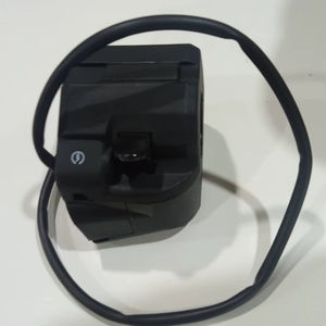 Nuevo Conjunto de Interruptores para Manillar de Motocicleta de Plástico |   Interruptor Combinado de Señales de Giro Izquierda y Derecha para Sistema de Control de Vehículos de Dos Ruedas - Product Image 1