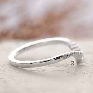 Bague de mariage empilable York Pear en diamant de laboratoire, pavé couronne, 0.28ct 0.32ct 0.35ct 0.37ct 0.44ct, 14K 18K PT950, Bijoux personnalisés - Product Image 3