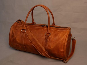 Sac de voyage week-end de luxe personnalisé en cuir véritable 100% couleur marron, pleine fleur, imperméable, portable, unisexe - Product Image 3