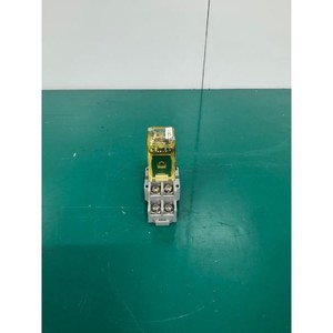 Relé Enchufable de Uso General IDEC RH2B-UL, Utilizado como Pieza de Repuesto para Equipos Semiconductores Antiguos - Product Image 1