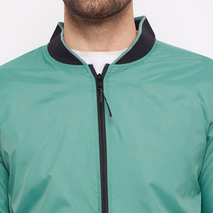 Chaqueta Bomber Clásica de Invierno Premium para Hombre con Logotipo Frontal, Transpirable y Ecológica de Poliéster/Nylon - Product Image 6