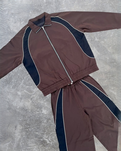 Conjunto de chándal de lujo a prueba de viento con LOGO y gráficos personalizados, transpirable, con sudadera con capucha y pantalón corto, elegante conjunto de camiseta para hombre. - Product Image 5