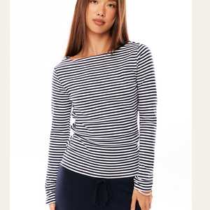 เสื้อยืดผู้หญิงมาใหม่ เสื้อยืดแขนสั้น พิมพ์ลาย คอกลม สำหรับผู้หญิง - Product Image 1