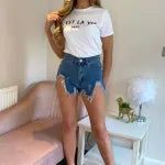 Collezione di T-shirt e tute da donna C'EST LA VIE: abbigliamento giocoso e divertente - Product Image 2