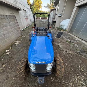Tractor Solis de Uso Pesado Diseñado con Potente Motor Diésel, Tracción 4x4, Chasis Robusto y Capacidad Hidráulica Fuerte - Product Image 1