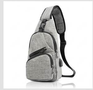 Bolso Bandolera Ligero con Puerto de Carga USB, Mochila Casual de Pecho y Hombro para Viajes, Senderismo, Uso Diario al Aire Libre - Product Image 1