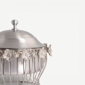 Atractivo y Duradero Calentador de Comida de Hierro Fundido con Soporte de Alambre Metálico para Uso Comercial, Hostelería y Catering en Ramadán - Product Image 2
