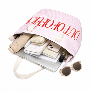 Bolsa de Lona Resistente con Cierre de Cremallera y Texto 'Out of Office' en Rojo, Bolsa de Hombro de Gran Capacidad para Uso Diario - Product Image 1