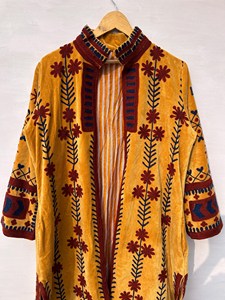 เสื้อแจ็คเก็ตกำมะหยี่สีเหลืองมัสตาร์ดหรูหรา ปักลายดอกไม้สไตล์โบฮีเมียน แขนยาว เหมาะสำหรับฤดูหนาว - Product Image 6