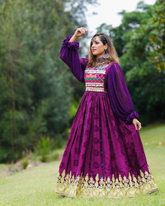 Robe élégante en velours afghan, broderie au fil, manches longues, robe traditionnelle Pushtu, robe culturelle naturelle afghane Kuchi - Product Image 4