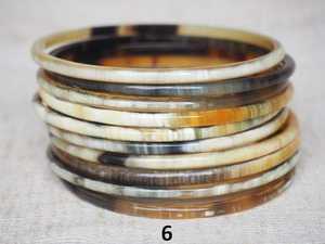 Bracelets ouverts en corne de vache MN EXPORTS, imitation perle, faits à la main, polis, design animal chrétien moderne, écologiques, pour femmes - Product Image 1