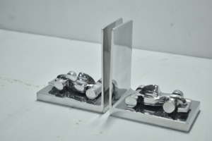 Sujetalibros de Aluminio de Alta Calidad con Acabado Espejo, Decorativos, para Hogar u Oficina, Disponibles para la Venta - Product Image 3