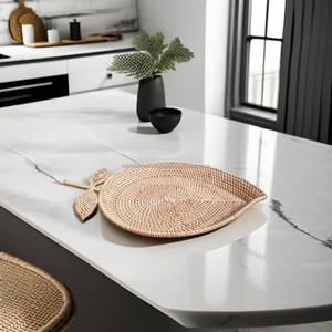 Plateau alimentaire en rotin feuille avec logo personnalisé de haute qualité avec manche en bois Table de service en gros du Vietnam - Product Image 4